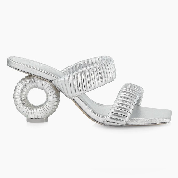Cult Gaia Valence 75MM Metallic Leather Sandals in Silver Size 7.5 - Picture 1 of 13